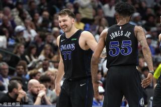 个赛季中场 个赛季中场