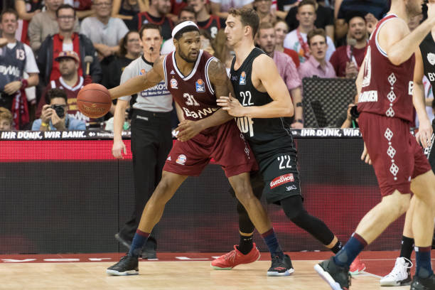 特别是在德 特别是在德