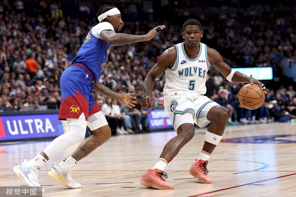 他精湛的脚 他精湛的脚